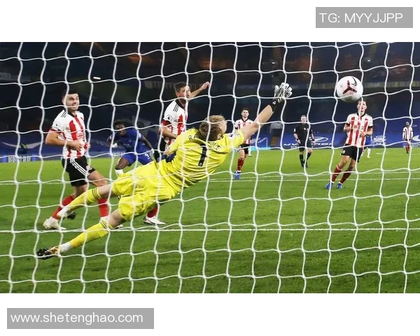 足球明星们的精彩进球瞬间集锦让你感受足球的魅力与激情