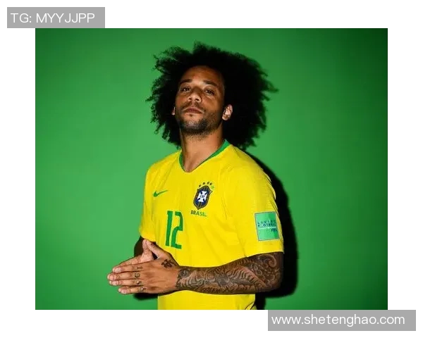 足球明星面孔融合艺术作品展现球场魅力与个性之美